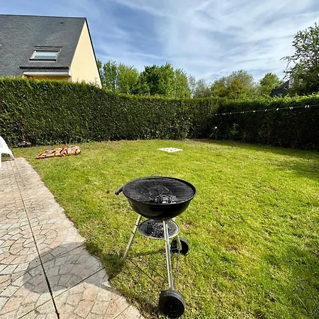 Prázdninový dům Charmante Maison Familiale Ouistreham